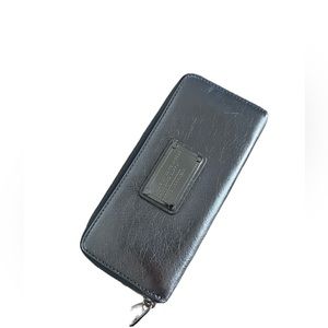 Marc By Marc Jacobs Metallic Silver Zip around Wallet